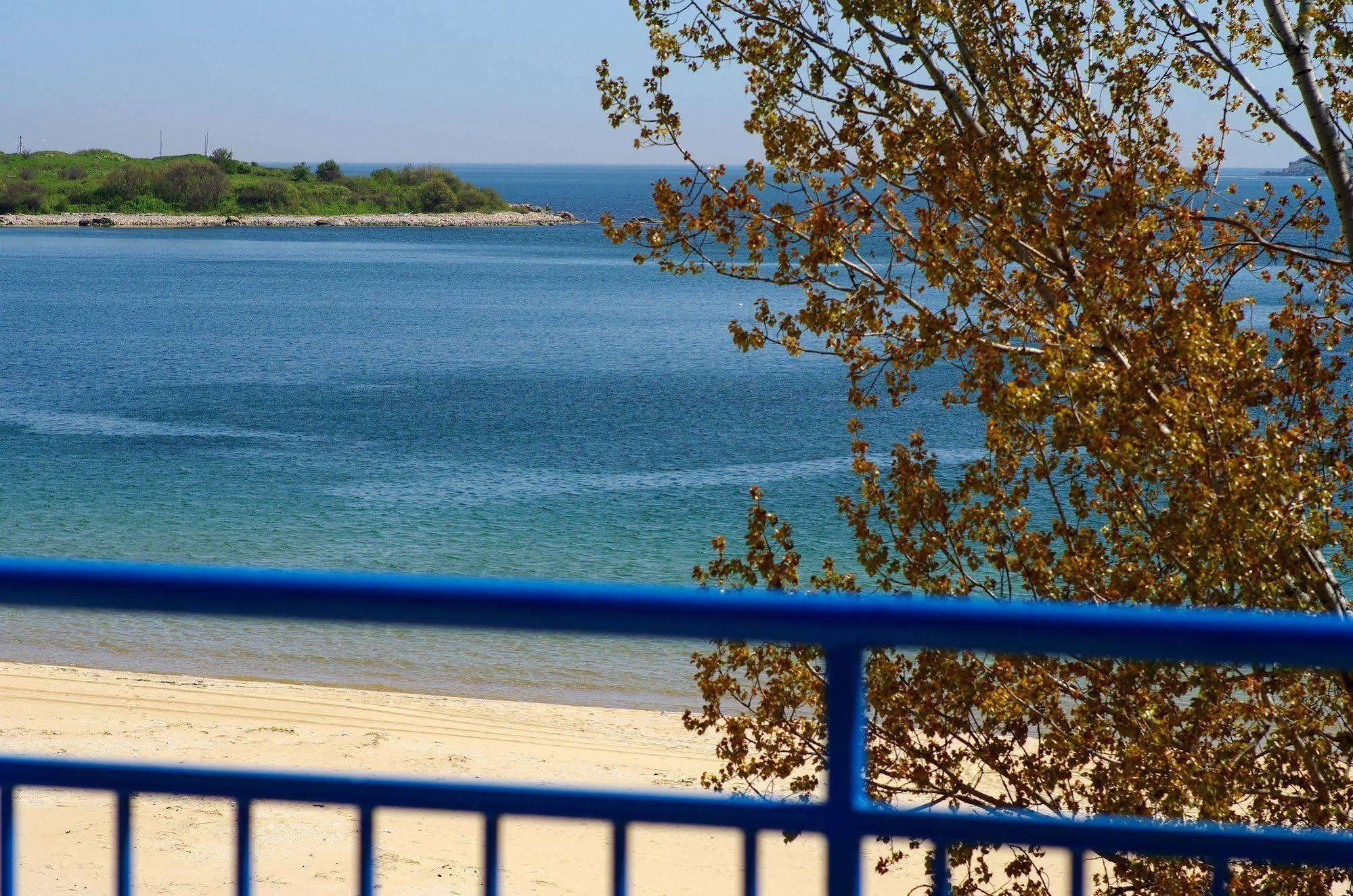 Hôtel Royal Beach à Sozopol Extérieur photo